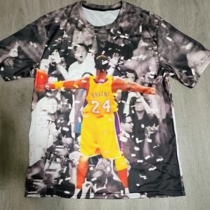 Kobe Beats Boston Celtics In 2010 NBA FINALS  T-Shirt GREAT CHRISTMAS GIFT IDEA!